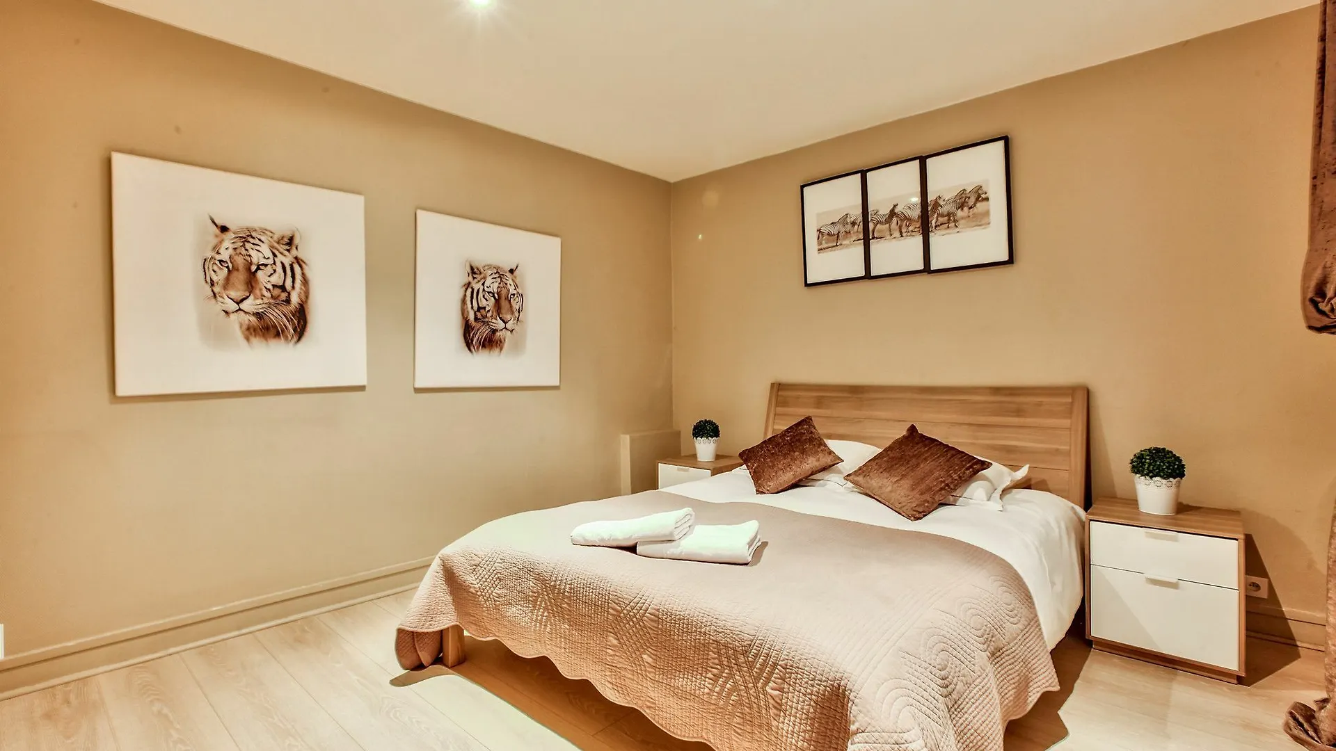 06 Design Flat Grand Boulevards Apartment Paris